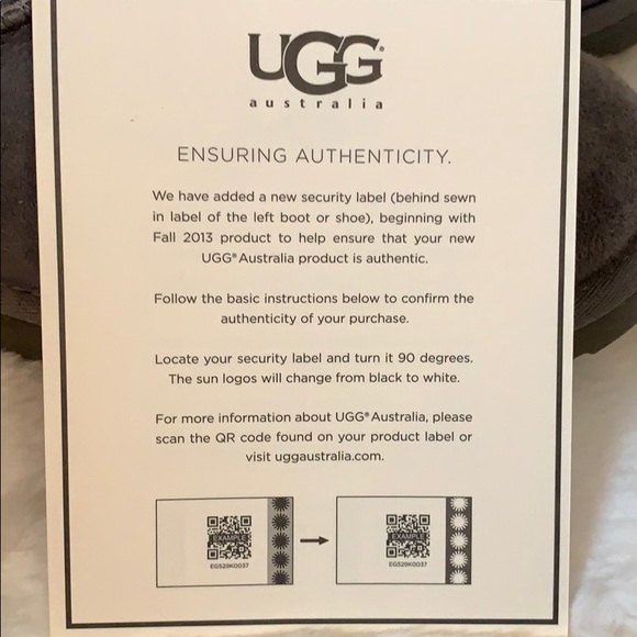 Ugg Triple Bailey Button - Picture 6 of 6